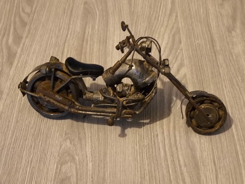 Maquette de moto - 🏍️,