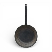 Poêle ancienne en métal - No