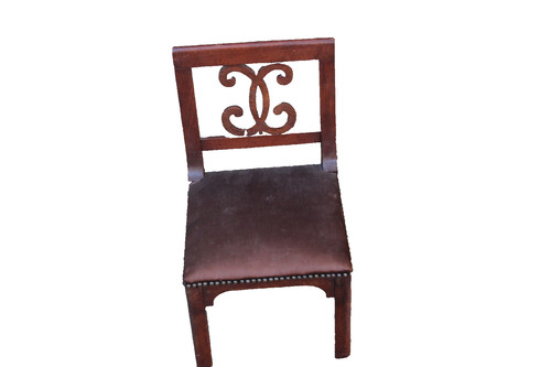 Ancienne petite chaise