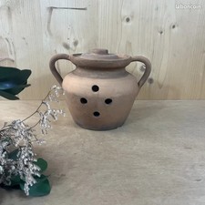 Vintage Terracotta Onion Pot