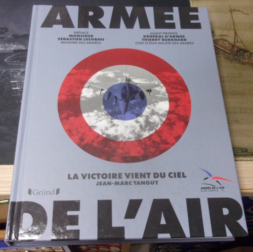 Beau livre armée l air - de, l'air