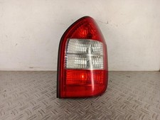 Feu arriere principal droit