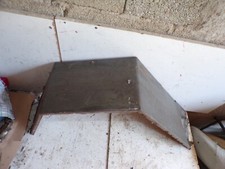 une aile triporteur peugeot