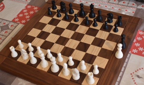 Beautiful chess set dgt - chess,