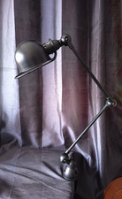 ancienne lampe d'atelier