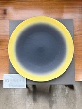 Assiette ronde japonaise en laque Yamada Heio couleur or brume