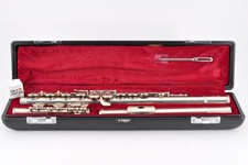 Yamaha YFL-211 Flute Silver w/Hardcase Made in Japan Used From Japan #036737