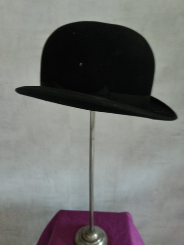 Chapeau melon tres - bon, etat