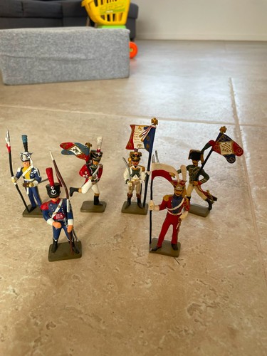 Soldat porte drapeaux premier - porte,