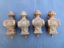 4 ornements fonte décoré