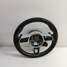 Porsche Panamera 971 volant