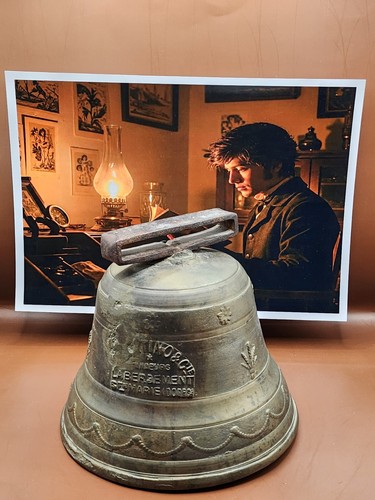 Cloche décorative en - m.f.,