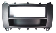 Facade autoradio Caliber