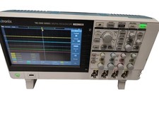 Tektronix TBS2074 4 Channnel