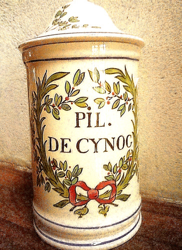 Pot pharmacie faience - a,