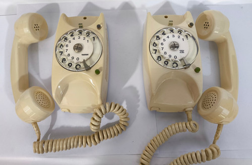 Lot anciens téléphones - anciens, fixes
