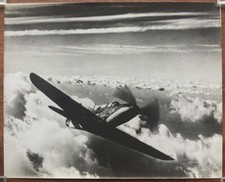 Avion de chasse en vol