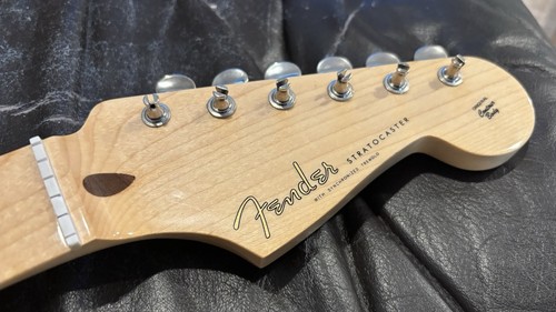 Genuine fender classic - genuine, player