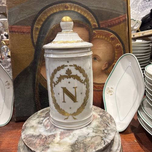 Old pharmacy jar porcelain - old,
