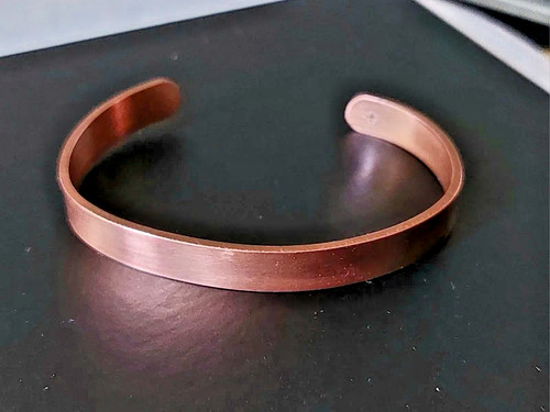 Bracelet magnétique ajustable