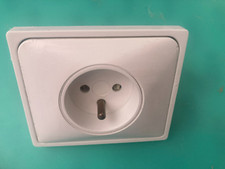 Arnould 1001 Prise 2P+T blanc design Raymond Loewy 61031