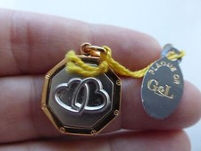 médaille coeurs enlacés plaqué or poinçon neuf diamètre 2cm 5.93gr