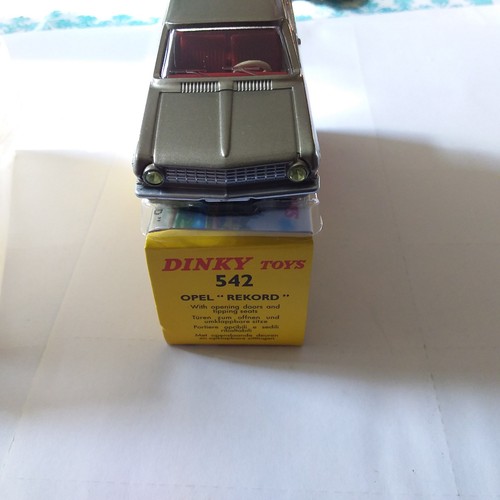 Dinky toys 542 opel rekord - toys,