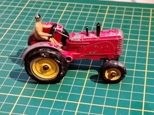 Dinky Toys - Tracteur rouge