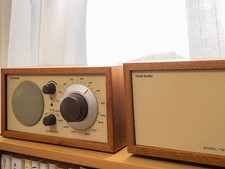 Ensemble d'enceintes radio AM/FM Tivoli Audio Model One utilisées sans Bluetooth