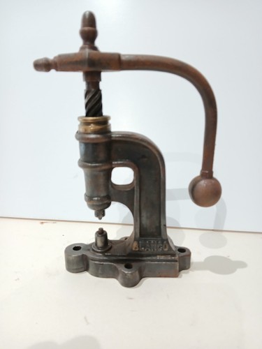 Belle presse cordonnier - presse,