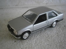 VOITURE MINIATURE OPEL CORSA