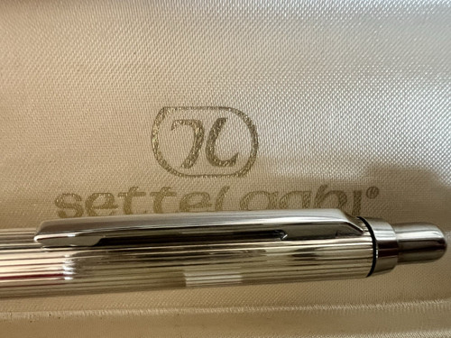 Settelaghi stylo bille - stylo, À