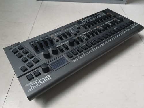 Roland boutique 08 - roland, jd-08