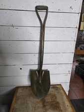 Pelle de jeep de l'armée