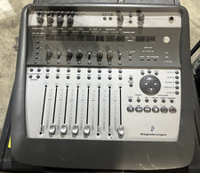 DIGIDESIGN DIGI 002 MIXER