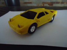 ARTIN : voiture lamborghini diablo jaune pour circuit electrique