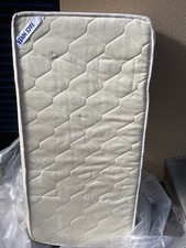 matelas pour lit Bébé