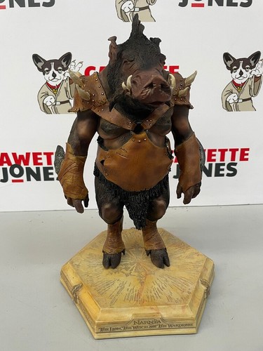 Minoboar statue les - minoboar, –