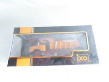 IXO MODELS - 1/43 - MERCEDES