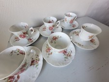 6 tasses &6 S/t. Porcel