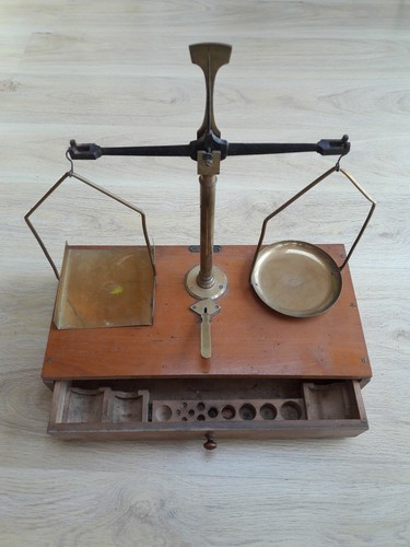 Ancienne grande balance - ancienne,