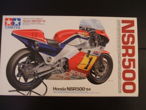 Maquette moto tres beau - moto, 1/12.tres
