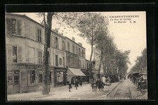 Old postcard Charentonneau, La Rue de Crèteil, Le Marché 
