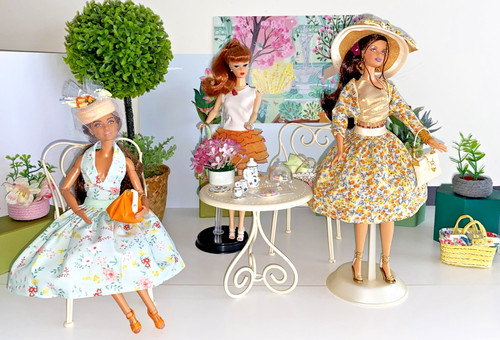Barbie gold label signature - barbie,