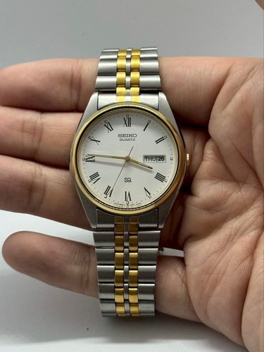 Seiko wristwatch roman - a6,