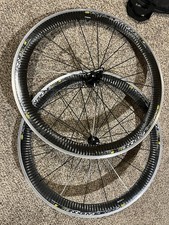 Mavic Cosmkc Carbone wheel set.  Sweeeet!