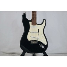 Guitare électrique FENDER