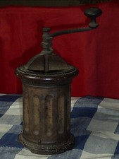 Ancien moulin à café Peugeot