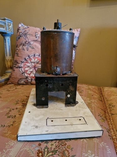 Machine vapeur ancienne - À,