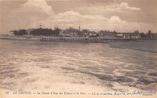 CPA 80 LE CROTOY LA CHASSE D'EAU DES LOCUSES ET LE PORT